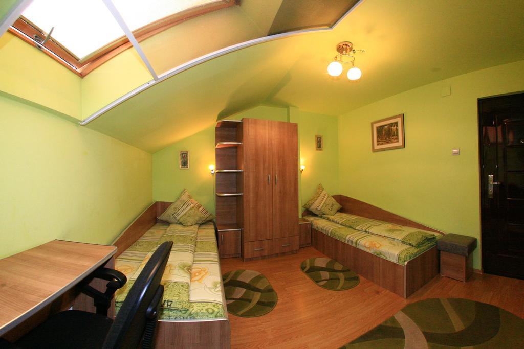 Hotel Radena à Arad Chambre photo